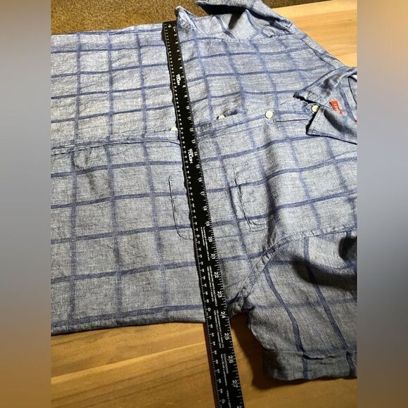 I do linen button down - Picture 5 of 6